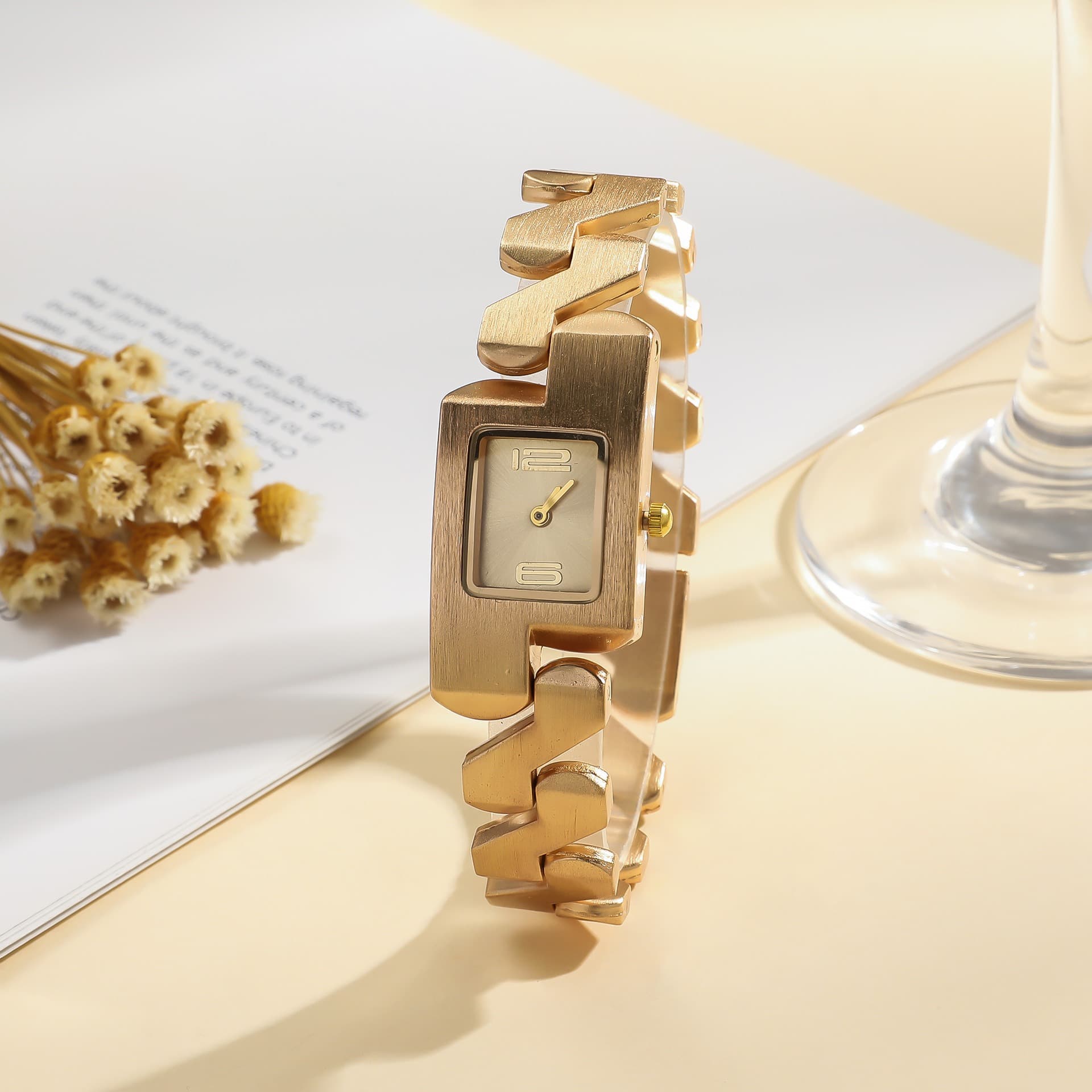Golden Link Bracelet Watch for Women